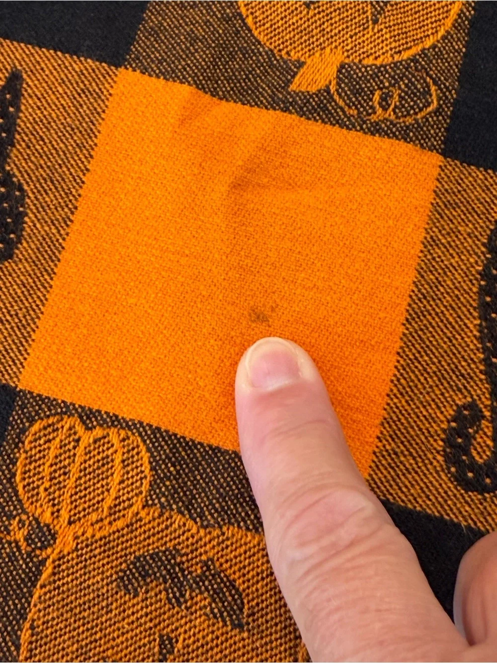 Sonoma vintage style all cotton 70”x54” Halloween tablecloth oval black cats